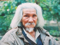 Nhà thơ Hữu Loan